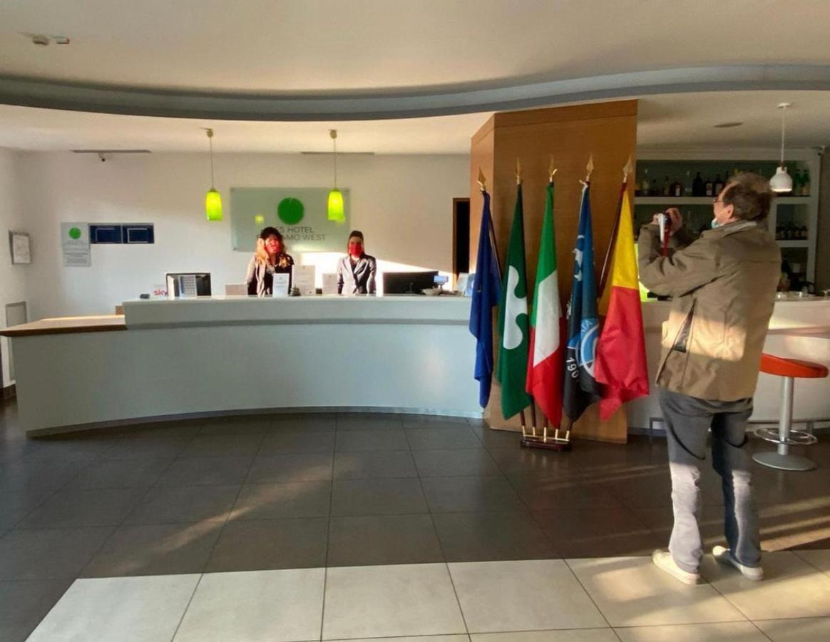 Bes Hotel Bergamo Ovest Mozzo Esterno foto