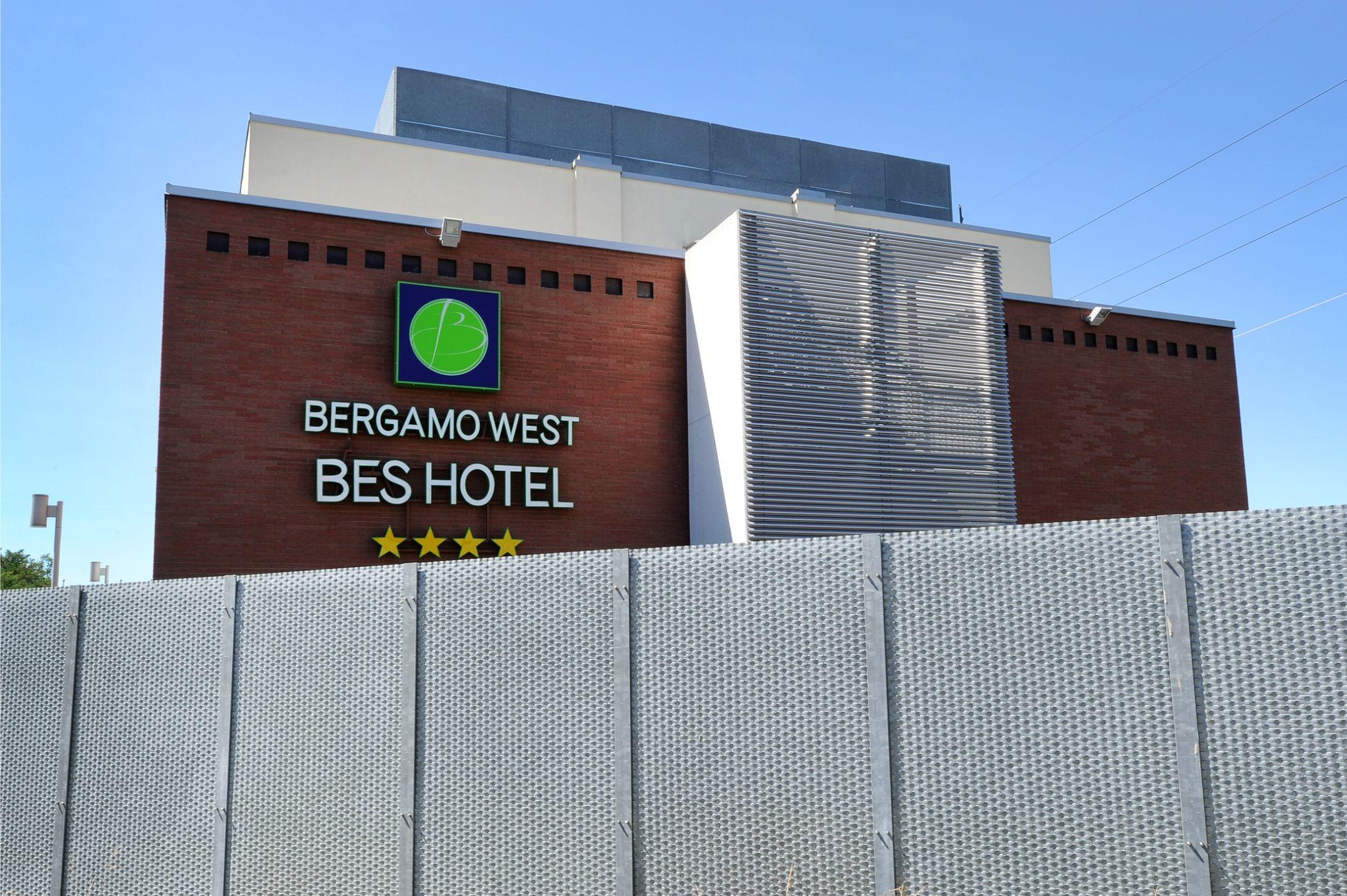 Bes Hotel Bergamo Ovest Mozzo Esterno foto