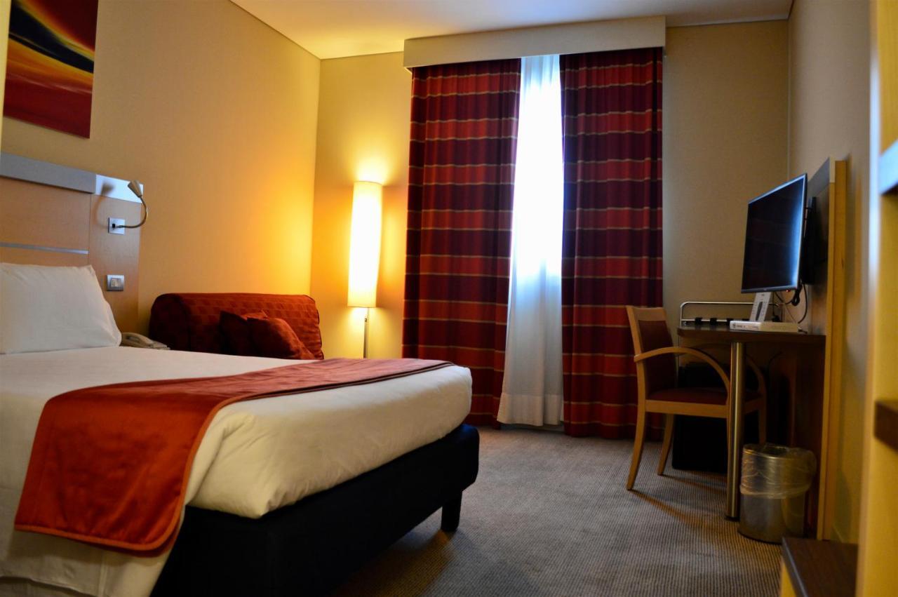 Bes Hotel Bergamo Ovest Mozzo Esterno foto